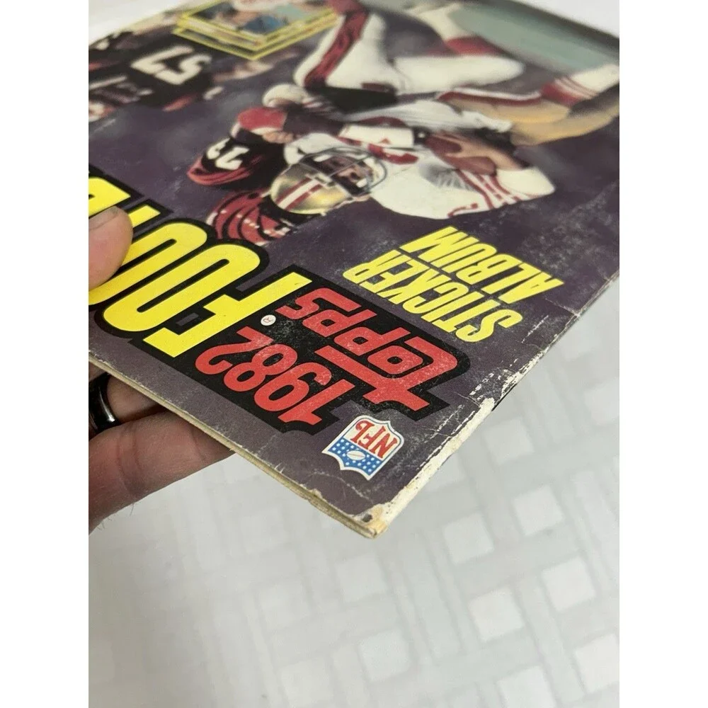 1982 Topps Football STICKER ALBUM Stickers JOE MONTANA 49ers Missing Only 2